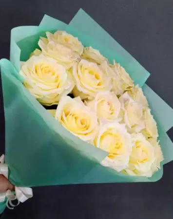 Букет из белых роз